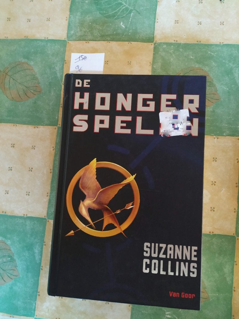 "de hongerspelen " nieuw lees boek van suzanne colins, Boeken, Ophalen of Verzenden, Nieuw
