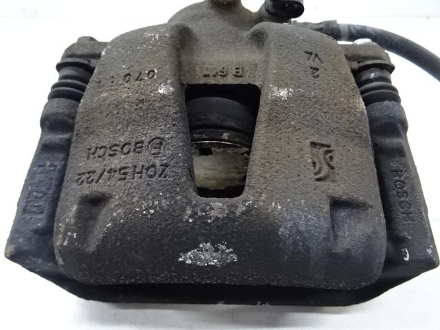 REMKLAUW LINKS VOOR Opel Corsa D (01-2006/12-2014), Gebruikt, Opel