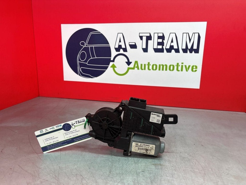 MOTEUR LEVE VITRE ELECTRIQUE Volkswagen Polo IV (9N1 / 2/3), Volkswagen, Utilisé, Continental AG, Continental-Plaza 1
30175  Hannover, DE