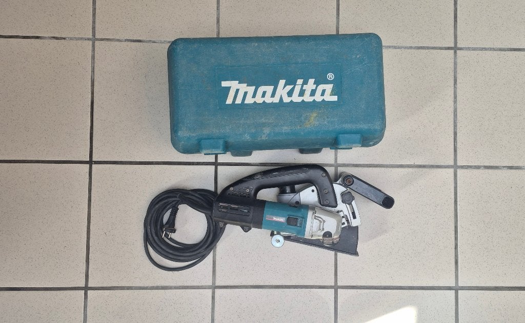Rainureuse Makita SG 1250, 125mm, 1400w en très bon état, Bricolage & Construction, Enlèvement, Utilisé, Outil de coupe, Makita