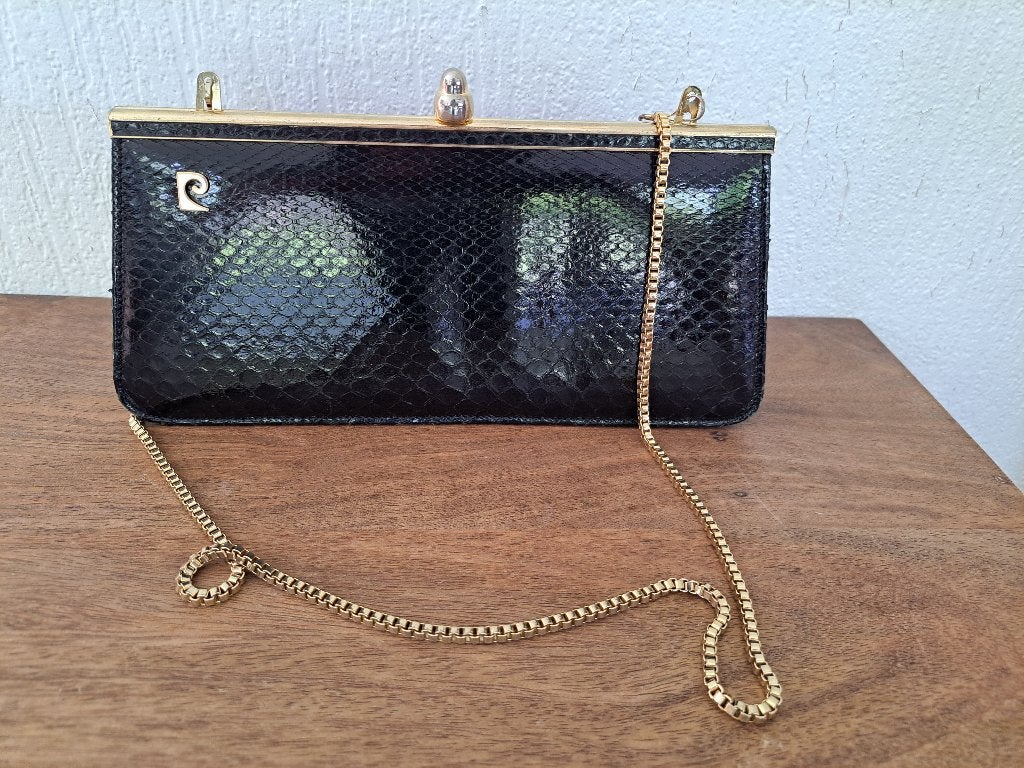 Pierre Cardin vintage clutch van zwart leer, Handtassen en Accessoires, Tassen | Damestassen, Ophalen, Gebruikt, Zwart, Avondtasje