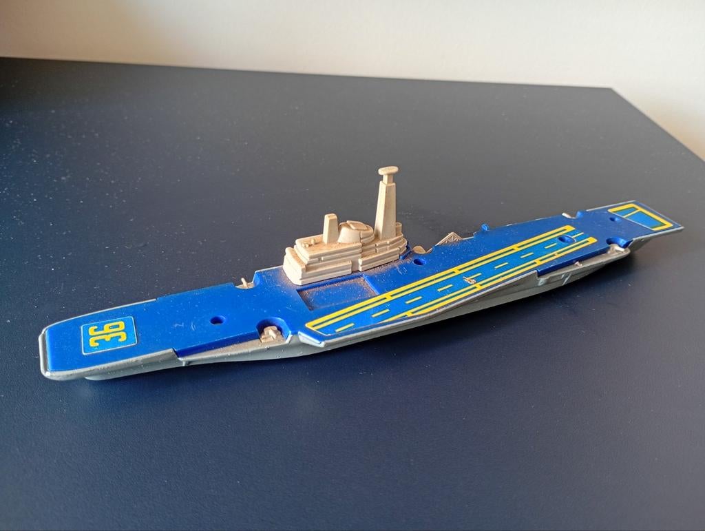 Lesney Matchbox Sea Kings Aircraft Carrier, Ophalen of Verzenden