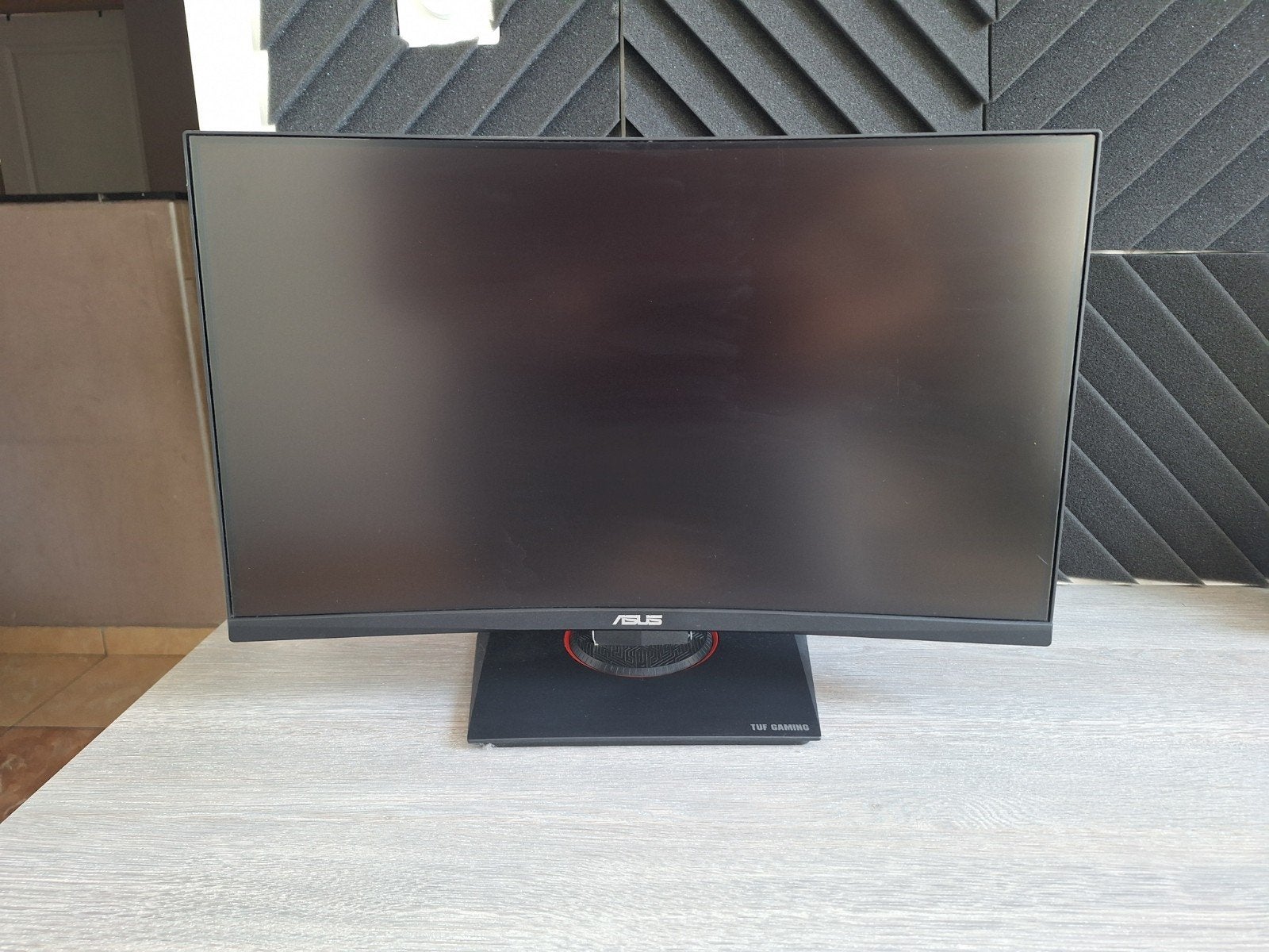 Ecran Gamer Incurvé ASUS TUF Gaming VG24VQ - 24" FHD - 144Hz, Gaming, HD, Incurvé, VA