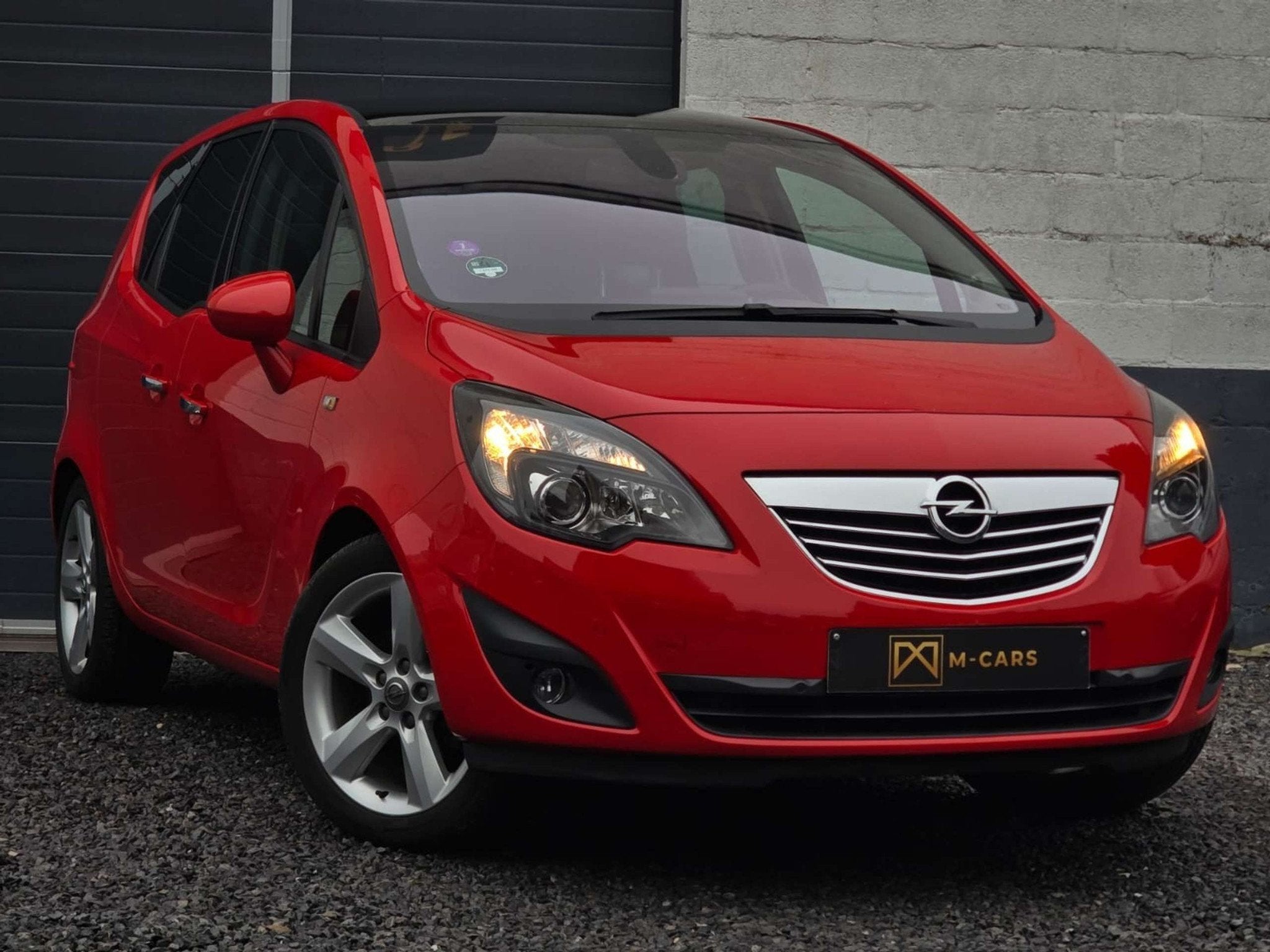 Opel Meriva CLIM * TOIT PANO * ECRAN *, Rouge, Euro 5, Entreprise, 5 portes