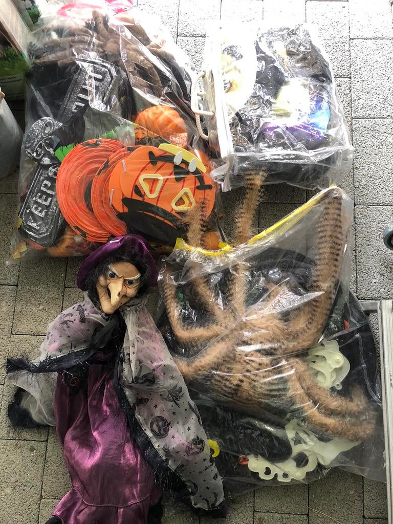 Paas en Halloween, Hobby en Vrije tijd, Ophalen, Zo goed als nieuw