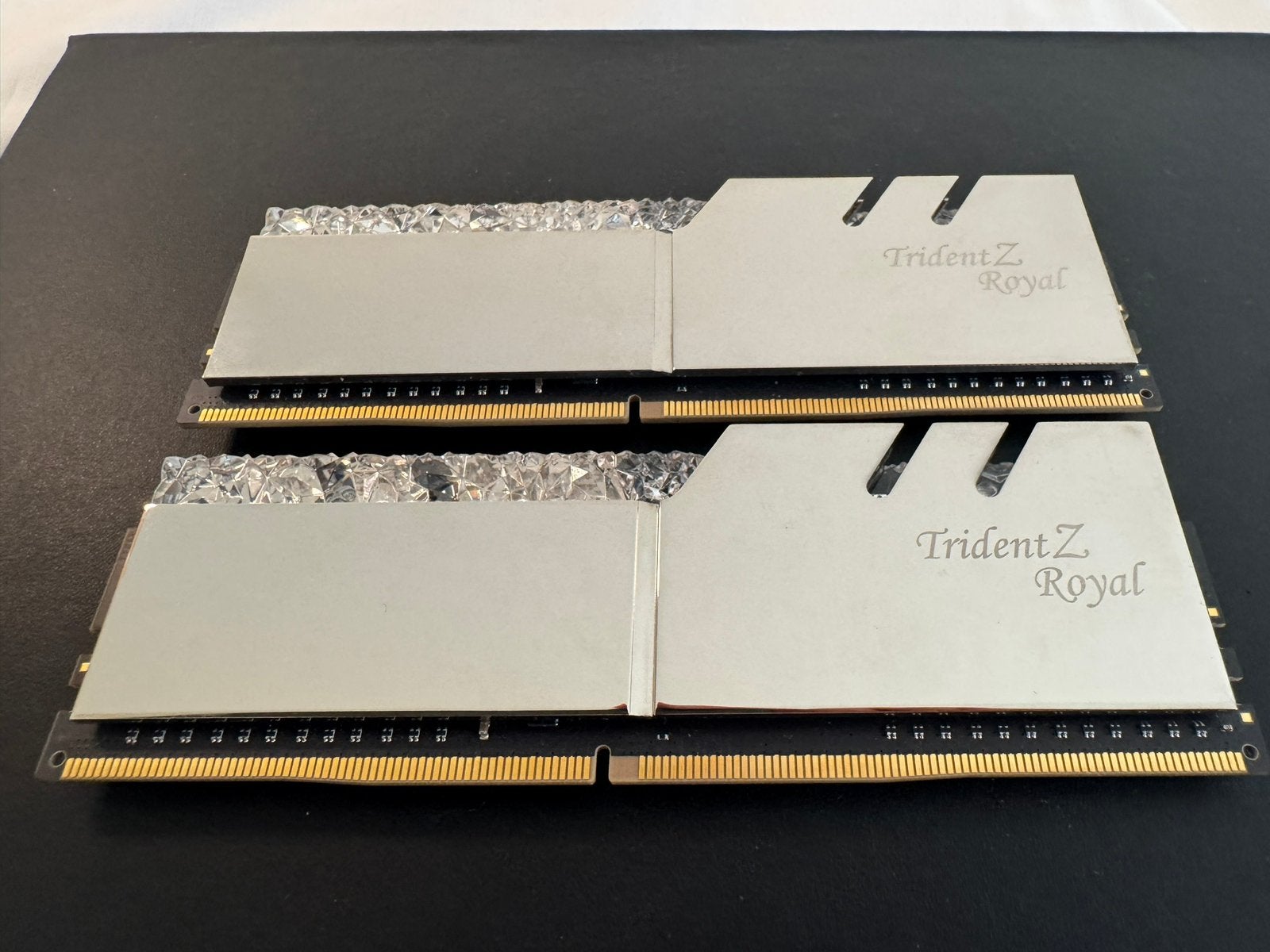 G.Skill Trident Z Royal 16GB (2x8GB) DDR4-4000 CL17, Computers en Software, RAM geheugen, Ophalen of Verzenden, Zo goed als nieuw