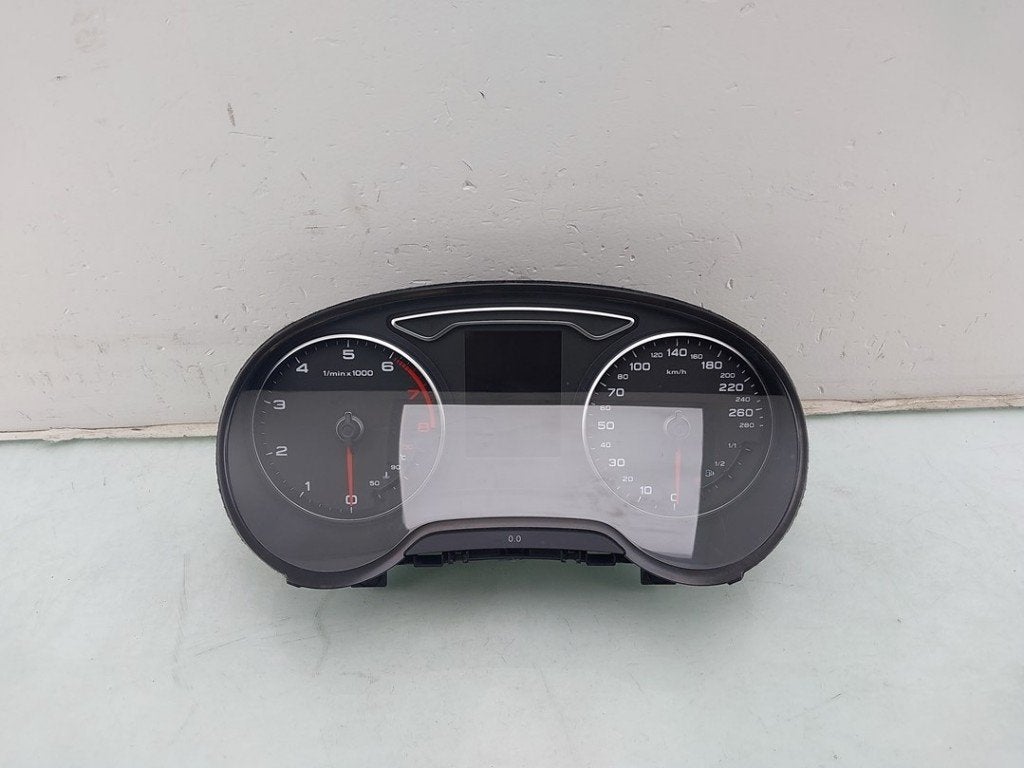 INSTRUMENTS DE BORD A3 Sportback (8VA / 8VF) (|8V0920870G|), Utilisé, Audi