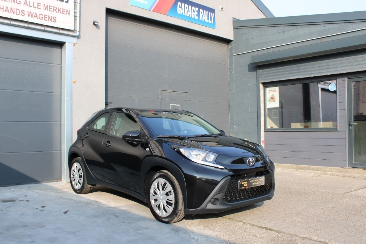 Toyota Aygo X Prologue Basis (bj 2023), Auto's, Toyota, 4 zetels, Stof, Gebruikt, Zwart