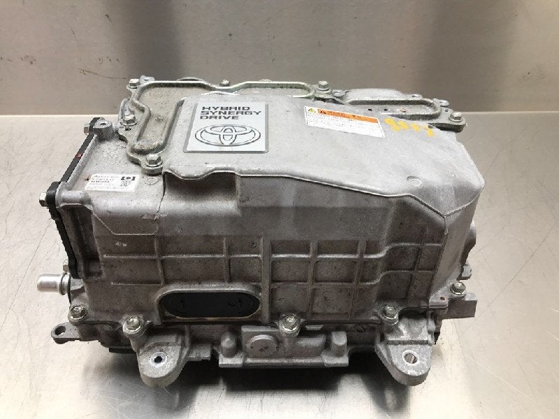 INVERTER ABS Toyota Yaris III (P13) (|G920052032|), Gebruikt, Toyota
