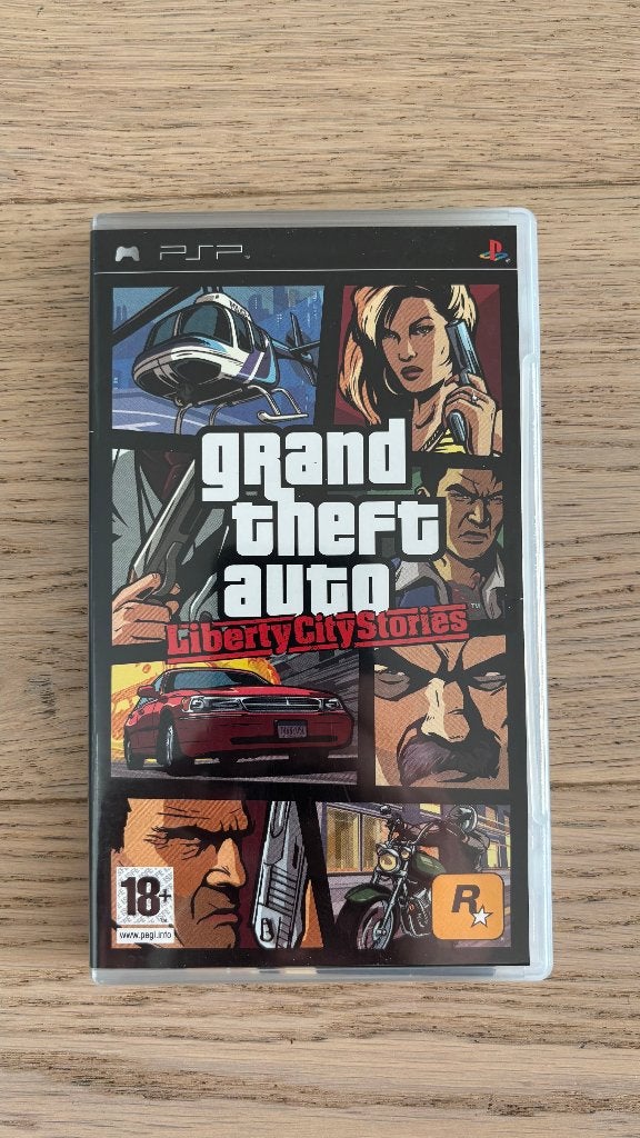 PSP games bundel (vijf games; GTA:LCS, NFS, Fifa...) vanaf, Consoles de jeu & Jeux vidéo, Enlèvement ou Envoi, 1 joueur, À partir de 18 ans