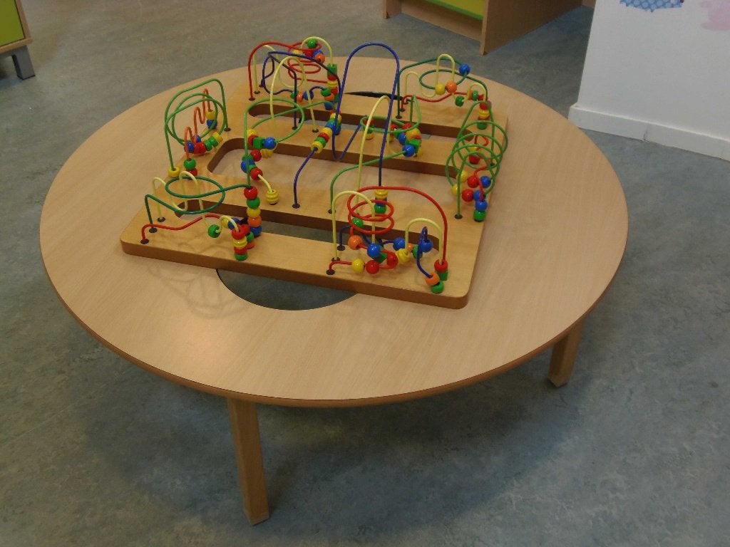 WESCO : Table d'activités ronde avec jeu boulier, Enlèvement, Utilisé, Table(s)