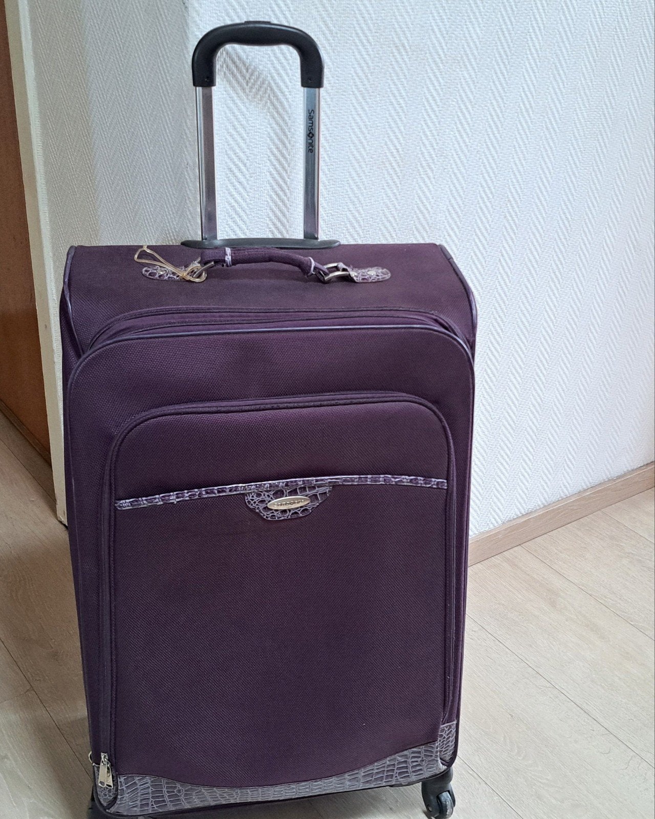 samsonite 2 grote trolleykoffers met 4 wielen +_75/45 cm, Ophalen, Gebruikt