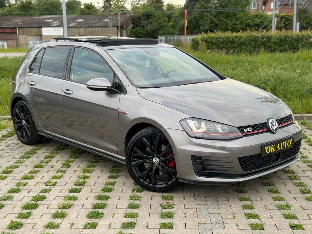 Vw Golf GTI 58.000 km garantie 12 maanden Carplay Pano, Auto's, Volkswagen, Stof, Euro 6, 1984 cc, 5 deurs