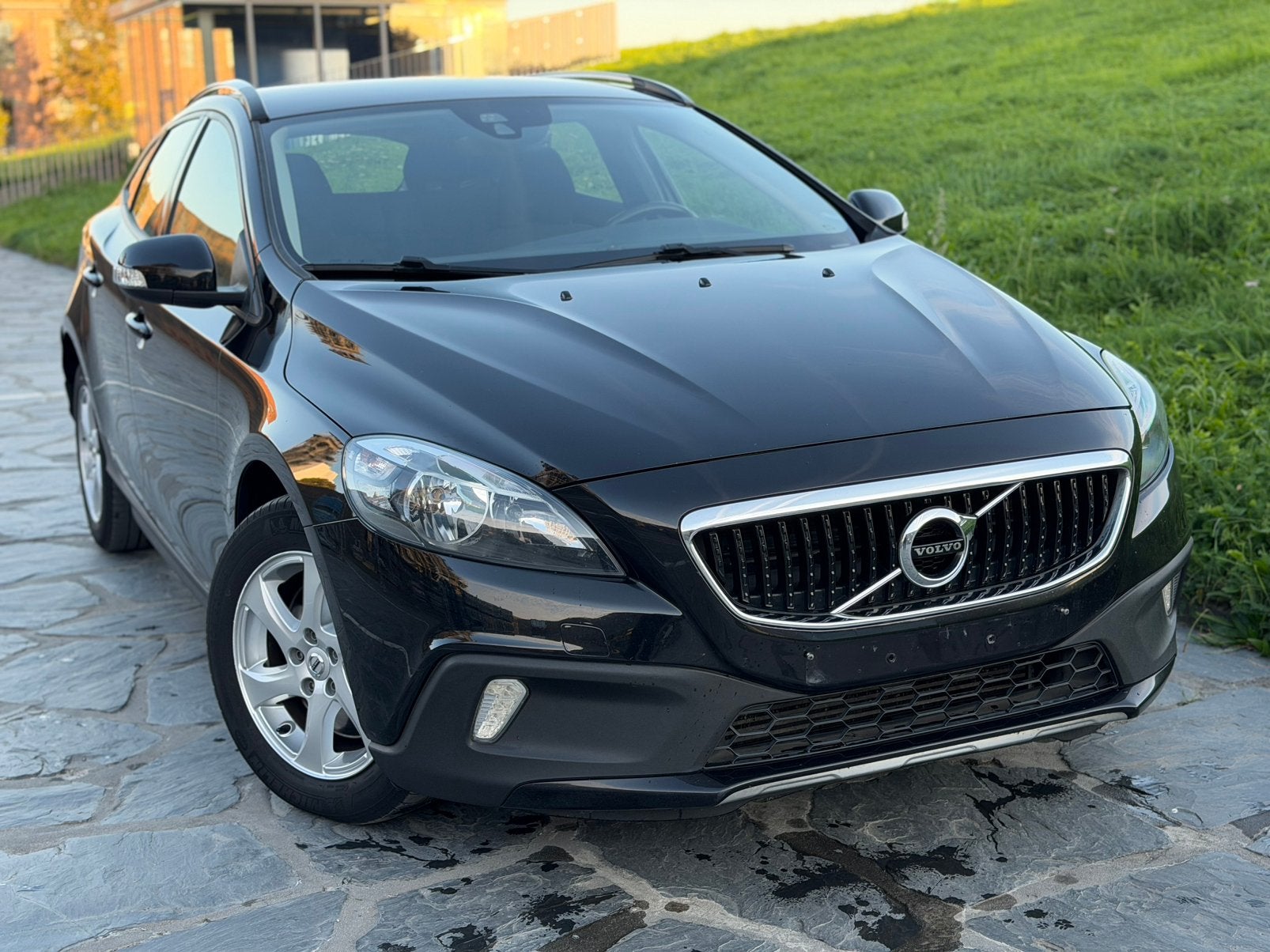 Volvo v40 2.0d / Cross Country / Euro6 / Garantie, Auto's, Voorwielaandrijving, Testrit aan huis, Stof, 4 cilinders