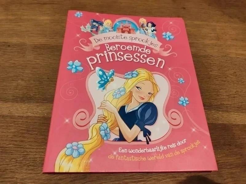 Leesboek de mooiste sprookjes beroemde prinsessen, Boeken, Kinderboeken | Jeugd | onder 10 jaar, Ophalen of Verzenden, Zo goed als nieuw