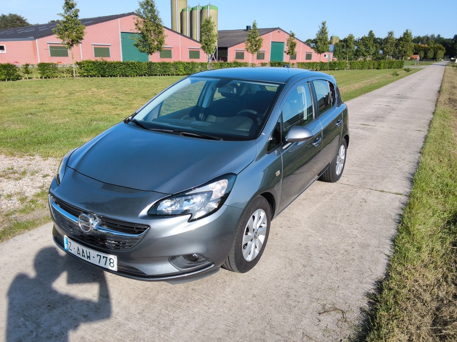 Opel corsa in zeer goede staat., Autos, Opel, Argent ou Gris, Achat, Boîte manuelle, 5 portes