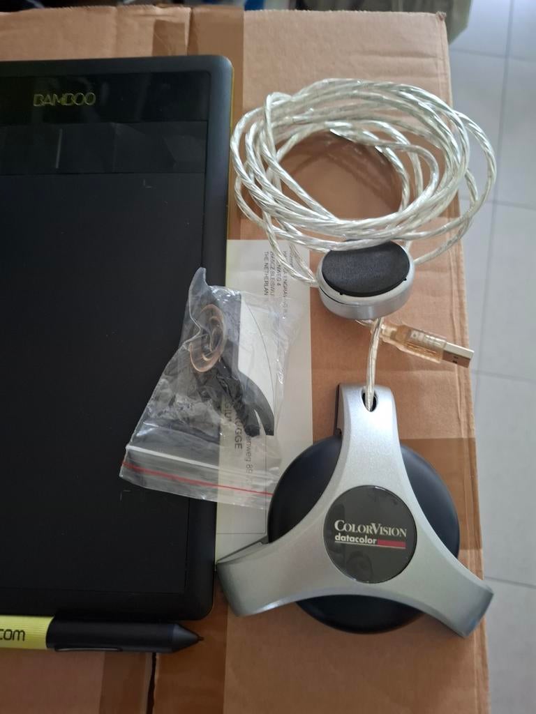 Spider Pro monitor calibration en tablet wacom, Computers en Software, Ophalen of Verzenden
