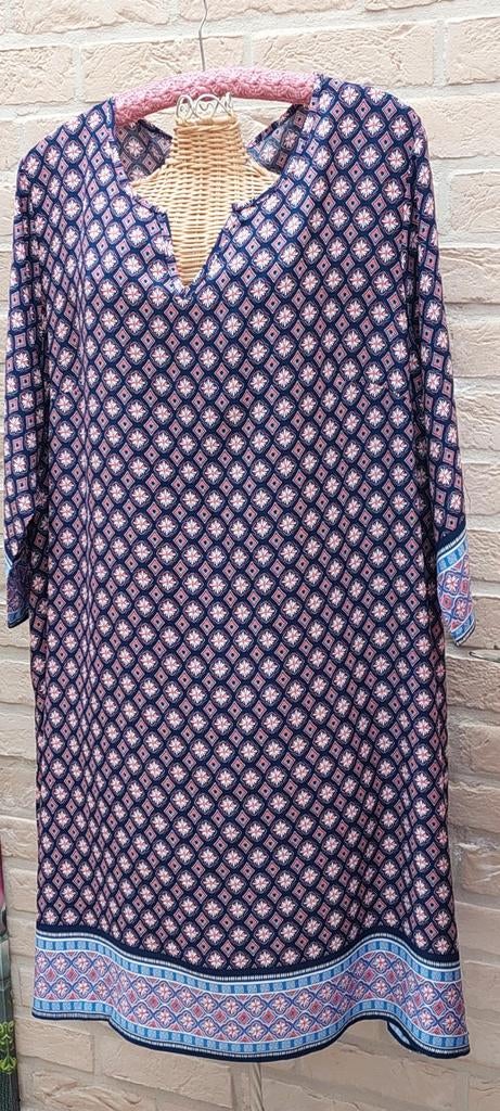 Kleedje maat 3xl 67cm van oksel tot oksel, Kleding | Dames, Grote Maten, Ophalen of Verzenden, Zo goed als nieuw, Overige kleuren