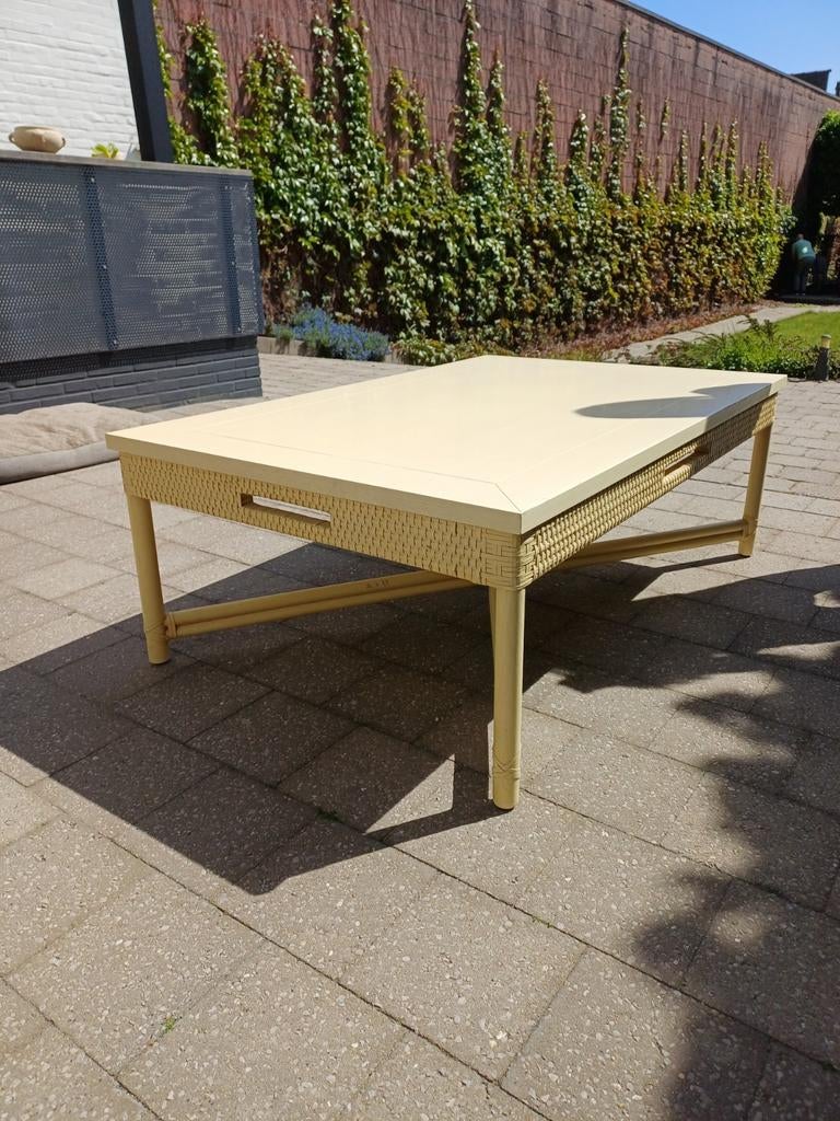 Salontafel te koop, Ophalen