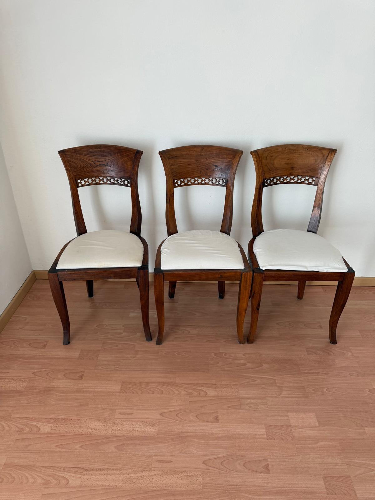 3 stoelen, op te halen in Oostwinkel, Ophalen, Gebruikt, Hout, Drie