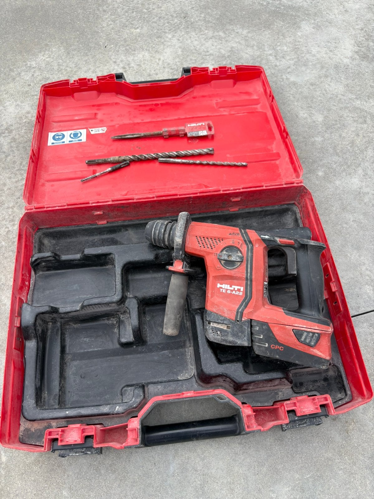 Hilti boor en beitel machine, Doe-het-zelf en Bouw, Ophalen, Zo goed als nieuw, Boormachine