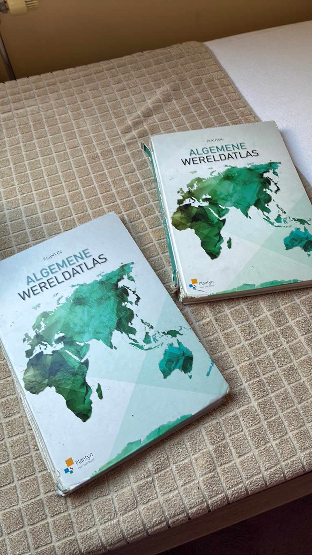 Plantyn Algemene Wereldatlas editie 2012, Enlèvement, Dirk Vanderhallen Etienne Van Hecke