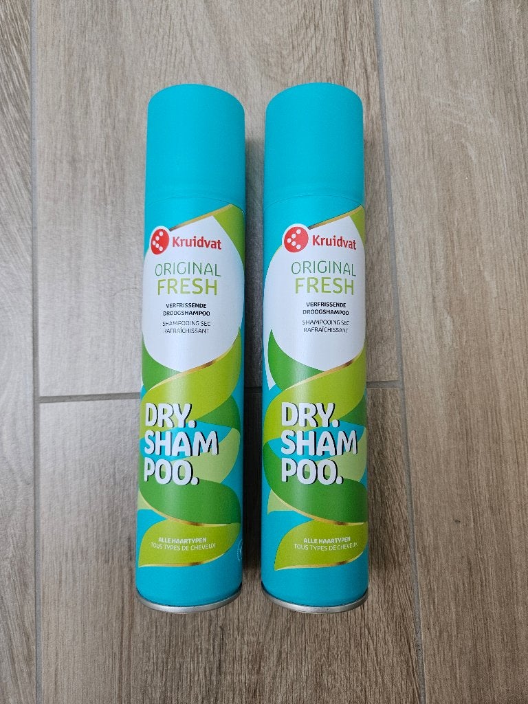 2 bussen droogshampoo Kruidvat nooit gebruikt, Enlèvement ou Envoi, Neuf, Shampoing ou Démêlant