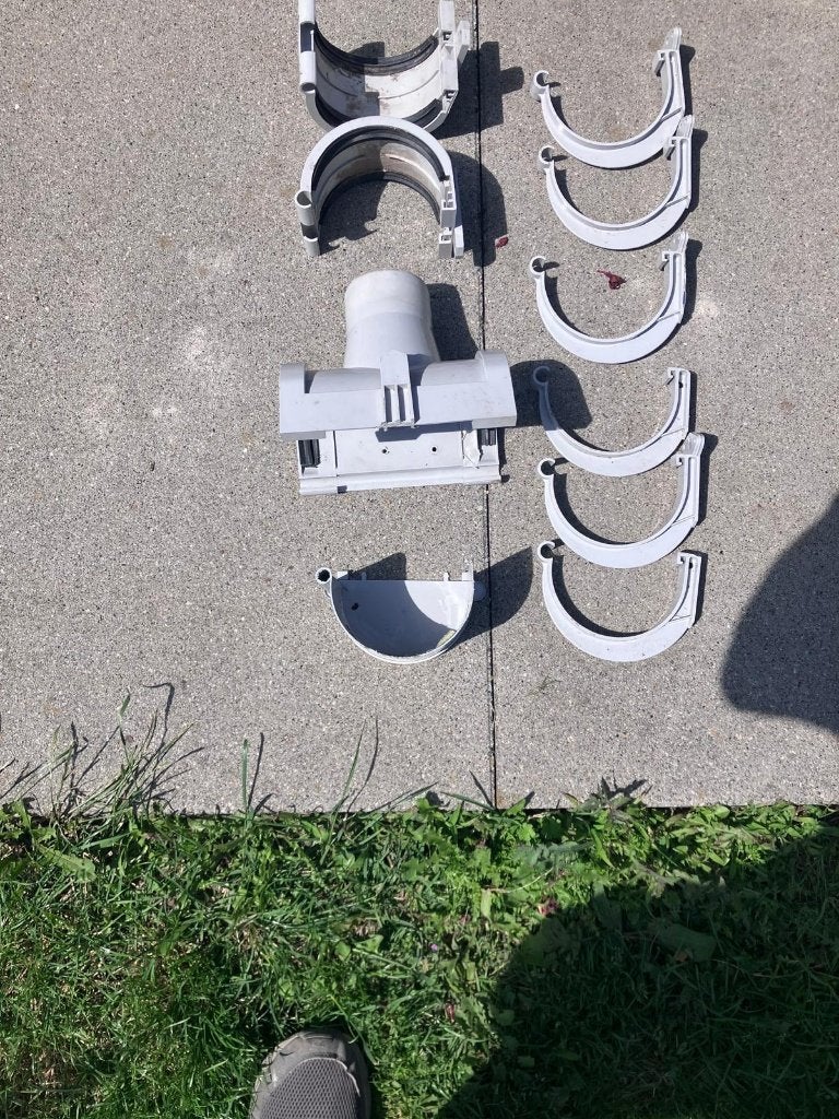PVC Dakgoot + toebehoren, Ophalen, 6 meter of meer, PVC, Zo goed als nieuw