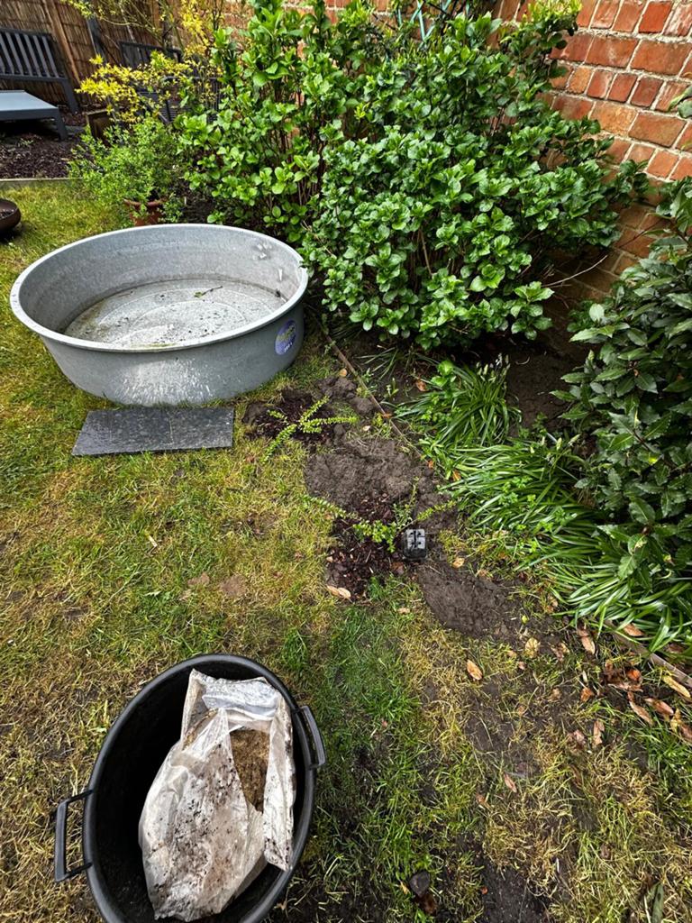 Vijvertje, Tuin en Terras, Ophalen, Zo goed als nieuw