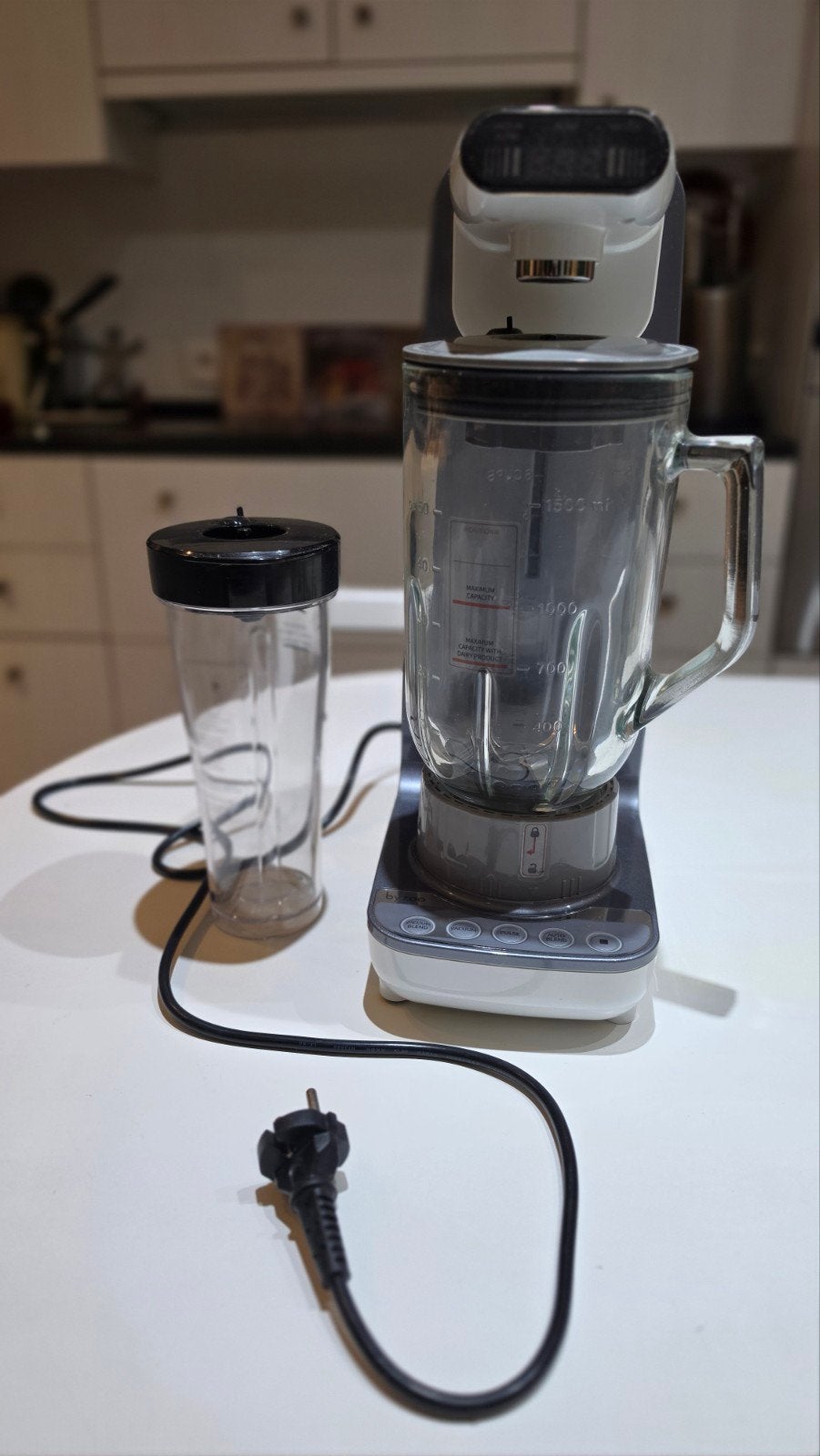 Byzoo Vacuum Blender Giraffe, Ophalen, 1 tot 2 liter, 2 snelheden, Zo goed als nieuw