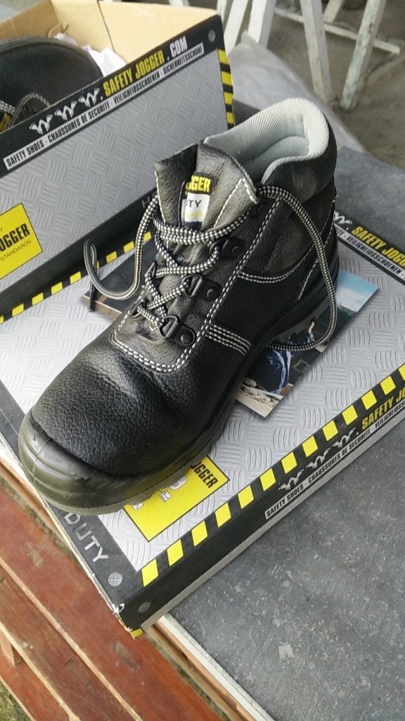 chaussure de sécurité femme neuve, Enlèvement