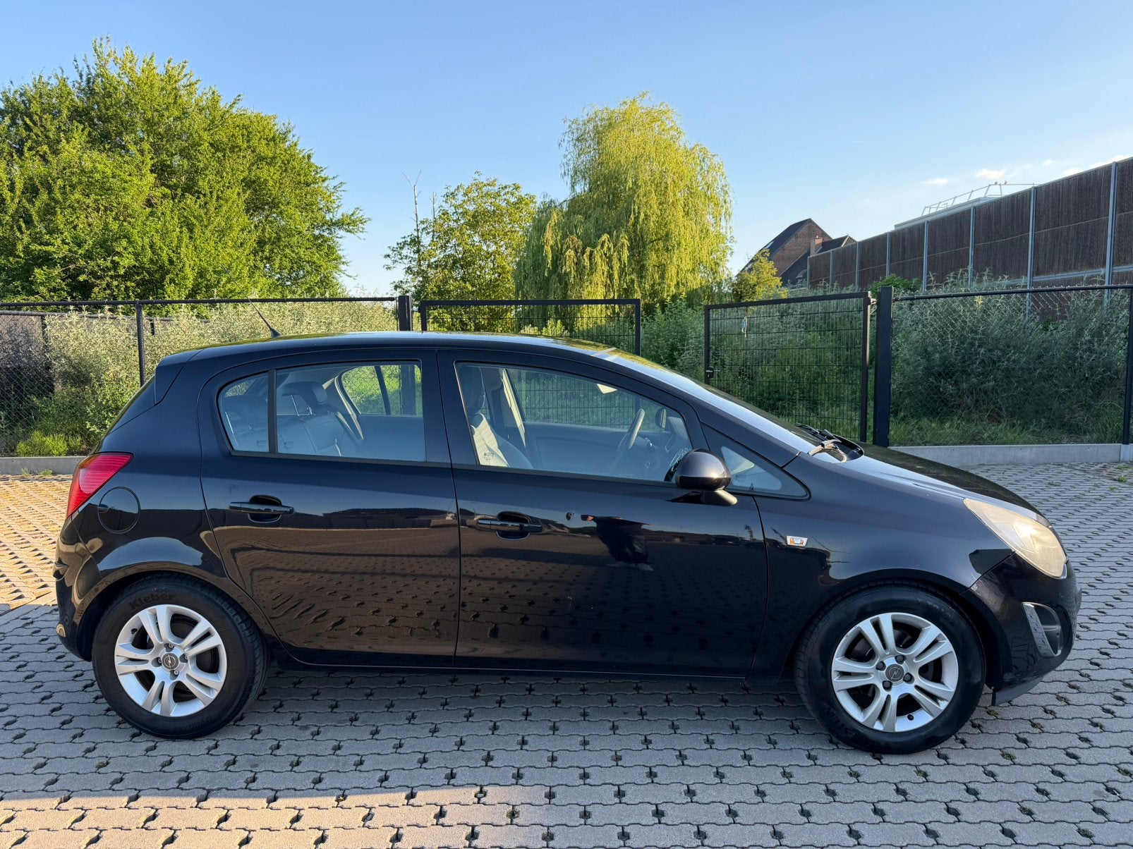 Opel corsa 1.3 tdci jaar 2011 goed staat, Autos, Opel, Euro 5, Achat, Entreprise, Boîte manuelle