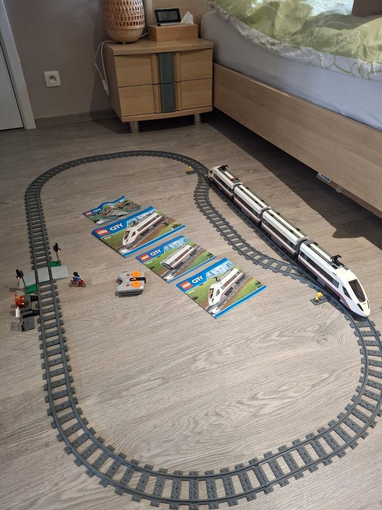 Lego - 60051 - High-speed Passenger Train + extra's., City, Lego, Ophalen of Verzenden, Zo goed als nieuw