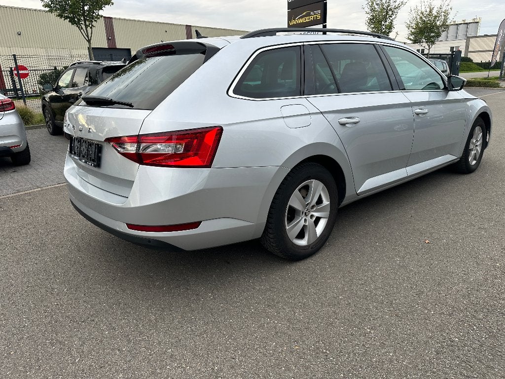 Skoda Superb Combi, 1.5 benzine, CARPLAY-ANDROID/ CAMERA, Autos, Argent ou Gris, 140 g/km, Euro 6, Entreprise