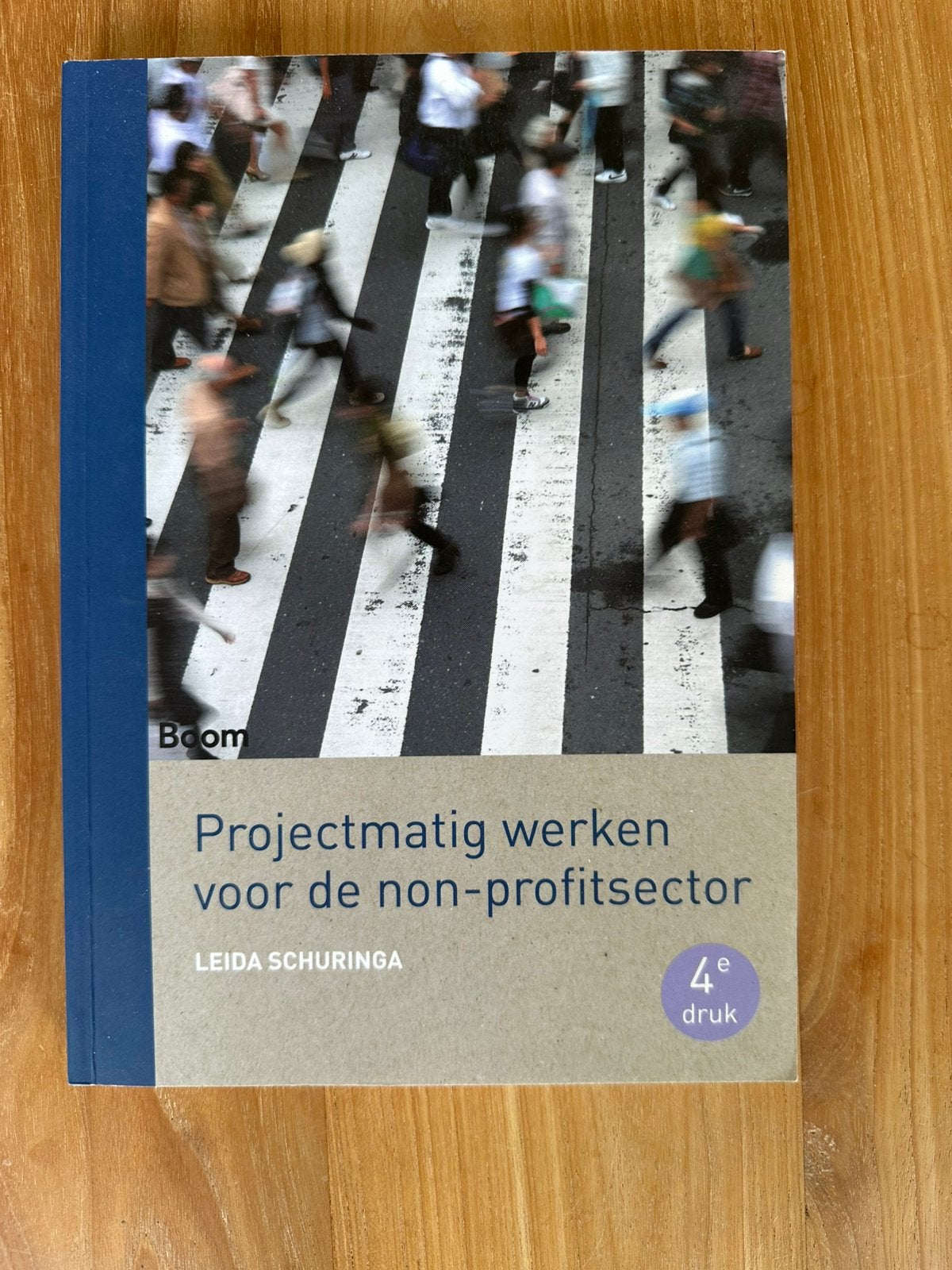 Travail basé sur des projets pour secteur à but non lucratif, Livres, Politique & Société, Envoi