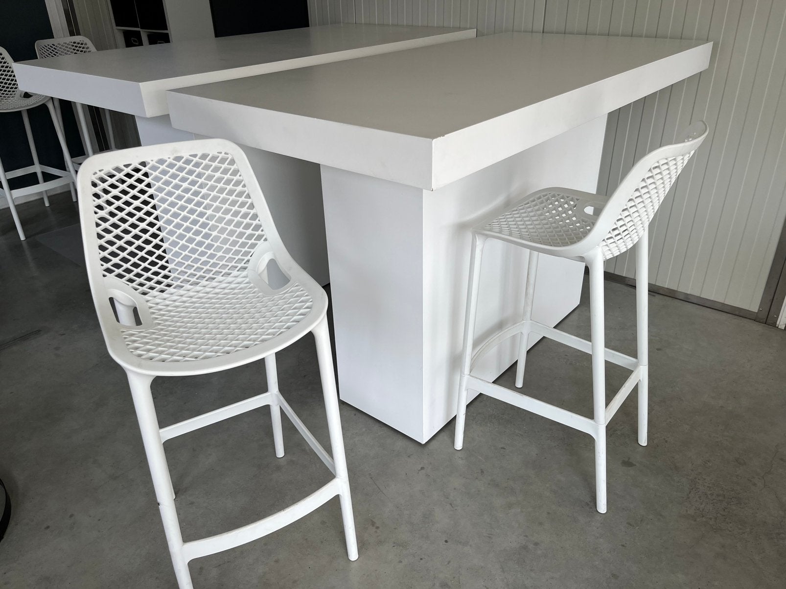 Apart of samen te koop: 2 bartafels en 6 barstoelen, Ophalen, Gebruikt