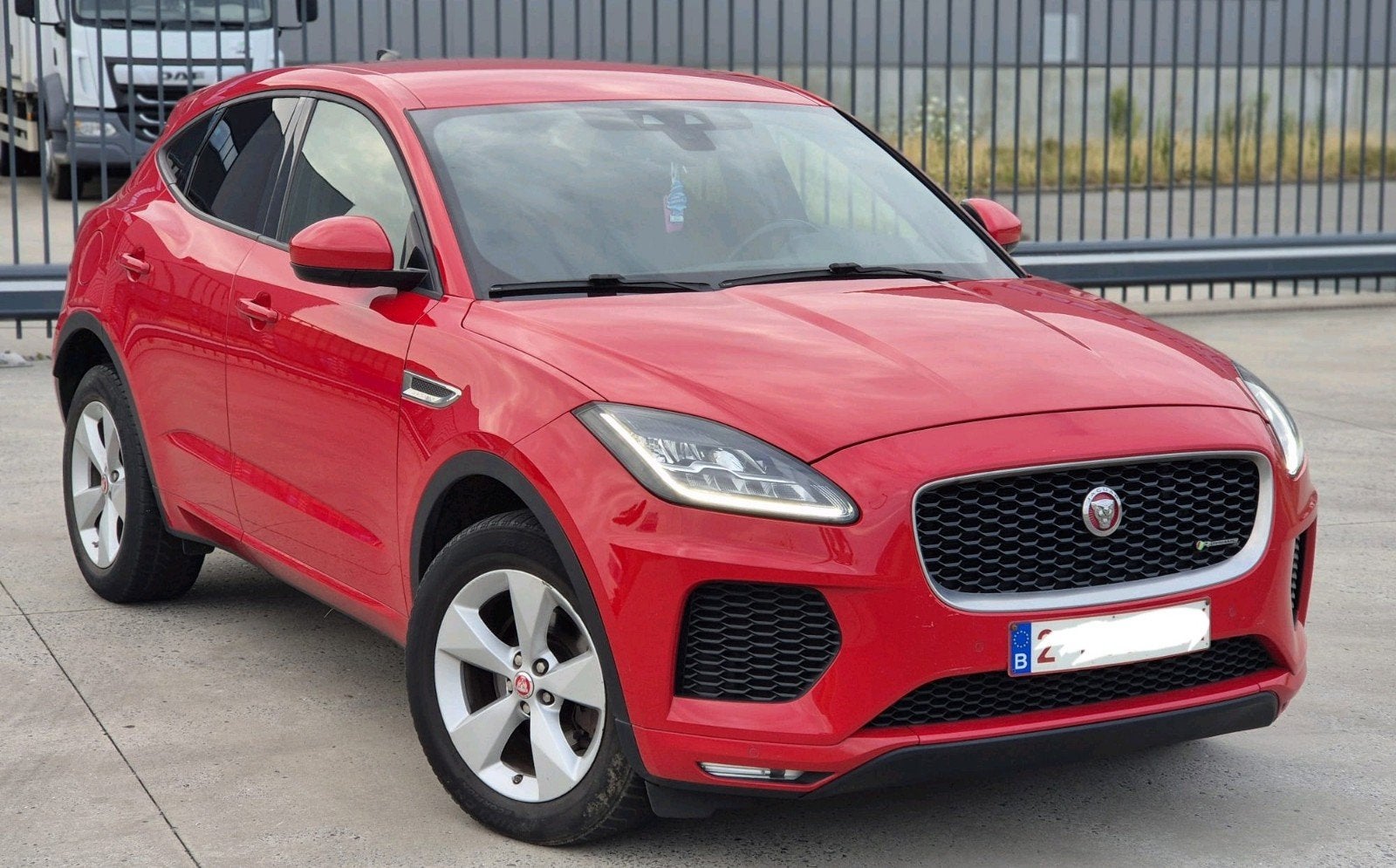 jaguar E-PACE R-Dynamic 20d an2020.220mkm boite auto 9500€, Autos, 5 portes, Particulier, USB, SUV ou Tout-terrain