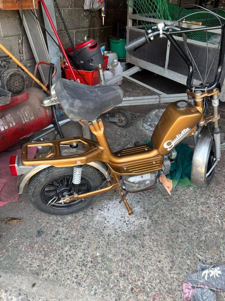 Giuletta année 70, Enlèvement, Comme neuf