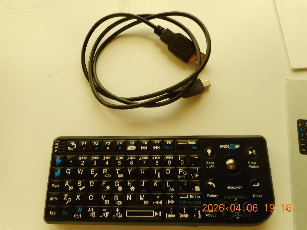 Keyboard Mini QWERTY Mede8er, Toetsenbord en muis-set, Mede8er, Ophalen of Verzenden, Zo goed als nieuw