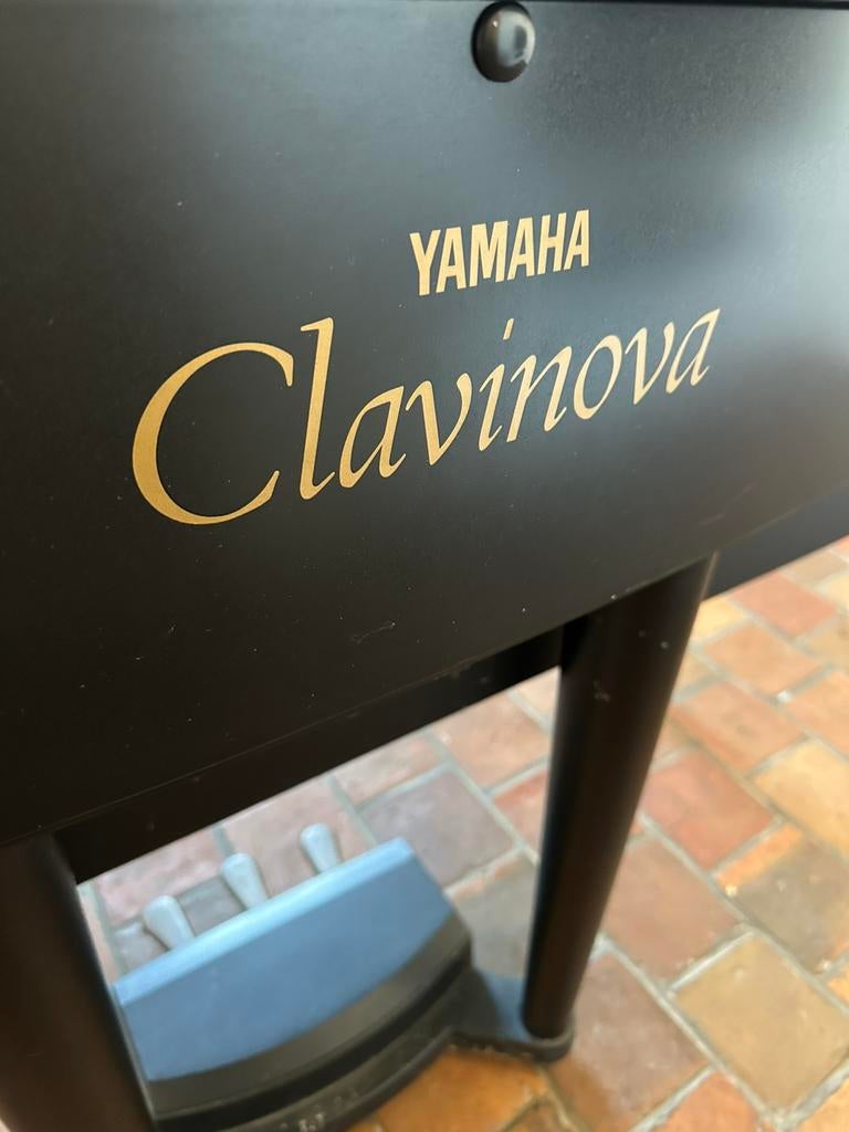 Piano Yamaha Clavinova, Ophalen of Verzenden, Zo goed als nieuw, Piano
