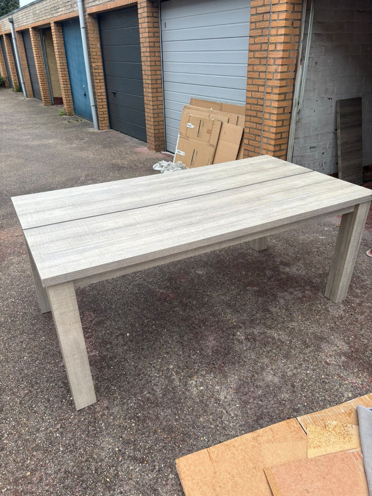 Gratis tafel + 8 stoelen MOET dringend weg, Tuin en Terras, Ophalen of Verzenden