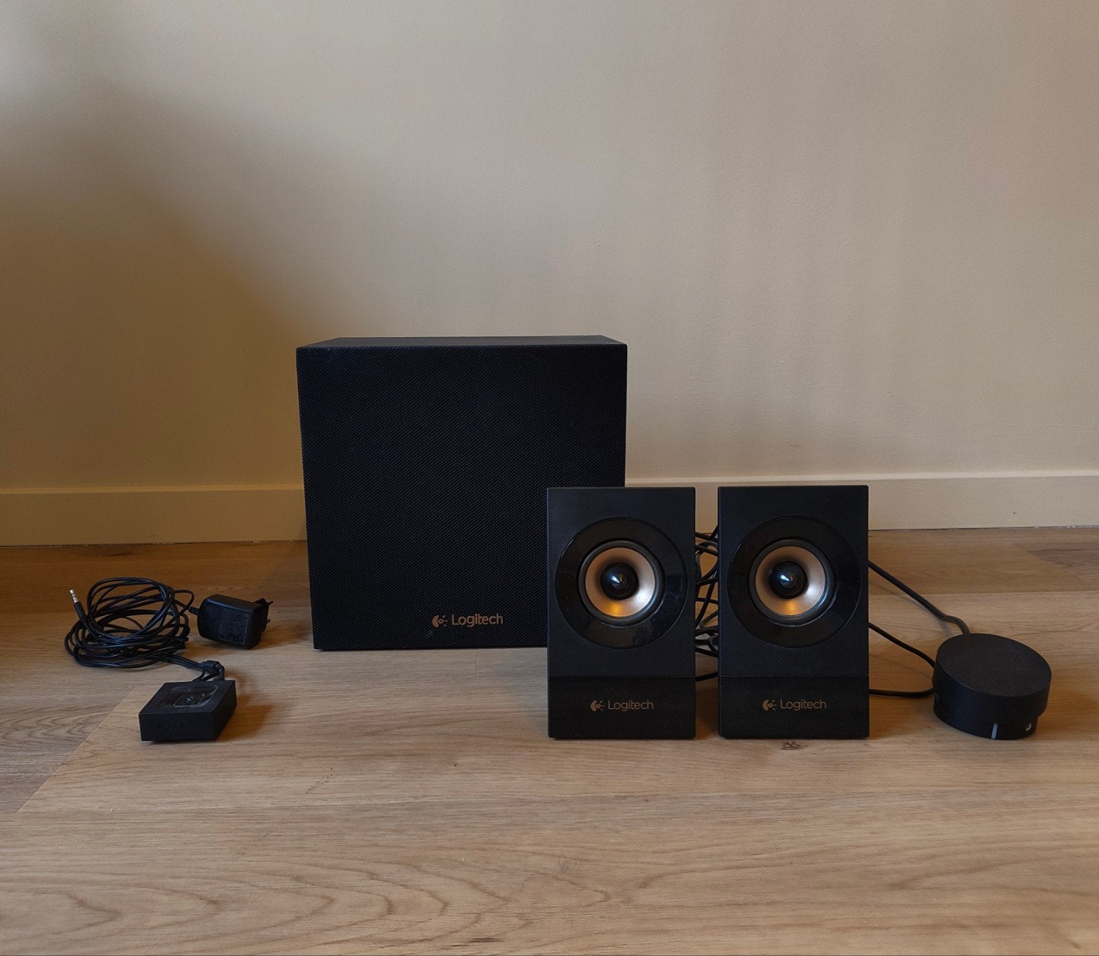 Logitech Z533 - 2.1 Speakersysteem, Informatique & Logiciels, Enlèvement, Utilisé, Canal audio 2.1, Logitech