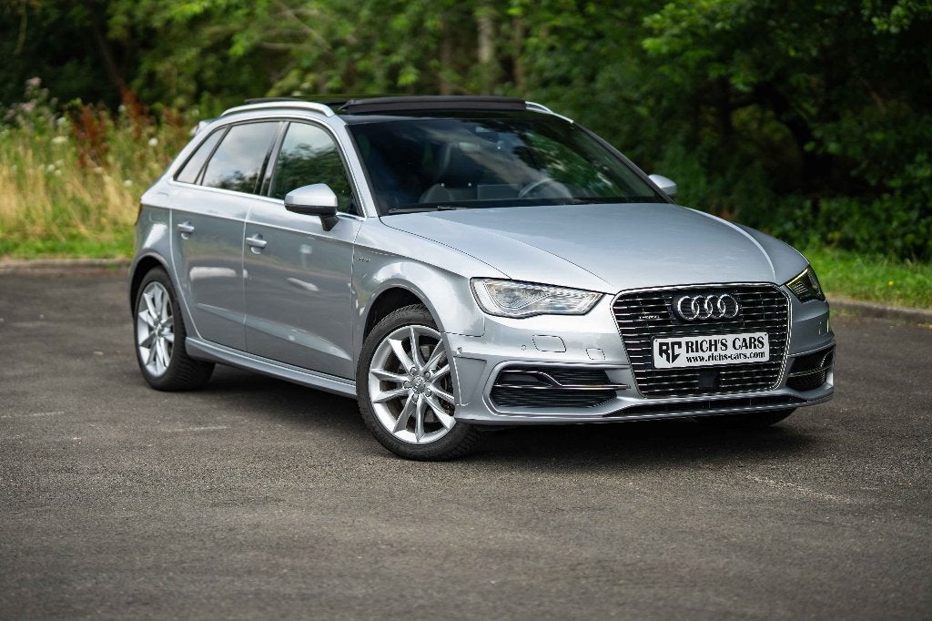 Audi A3 Sportback E-tron 1.4 TFSI PHEV Ambition S-line, Parkeerassistent, Euro 6, 4 cilinders, Leder