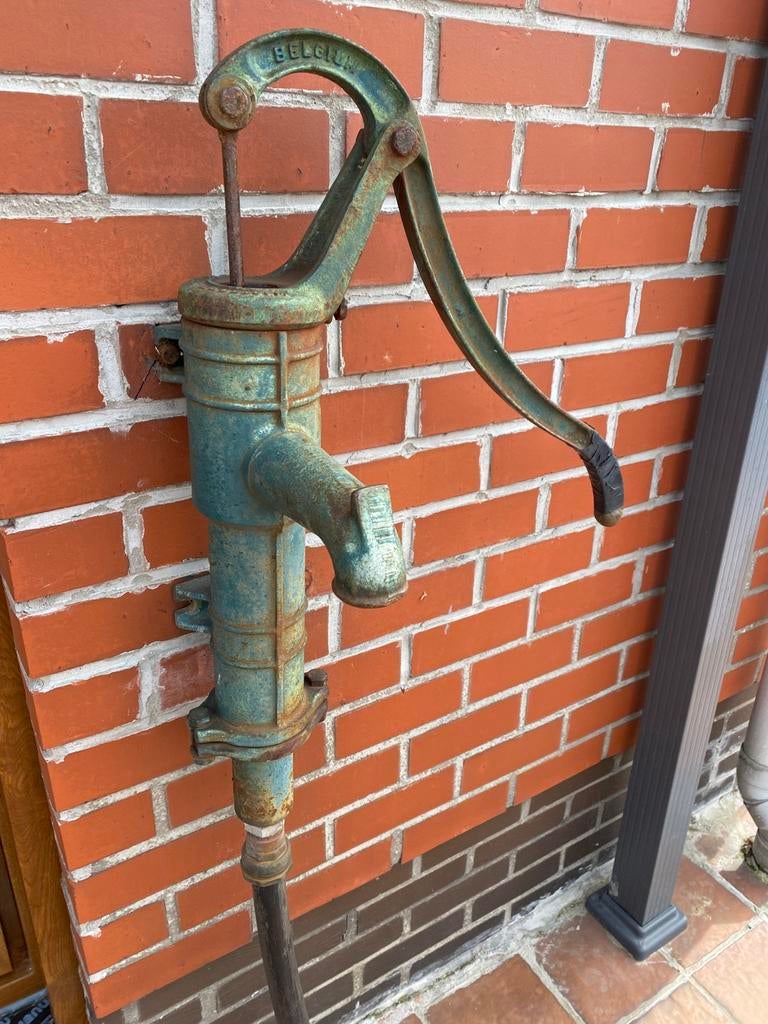 Pompe à eau manuelle - pompe à bras, Enlèvement