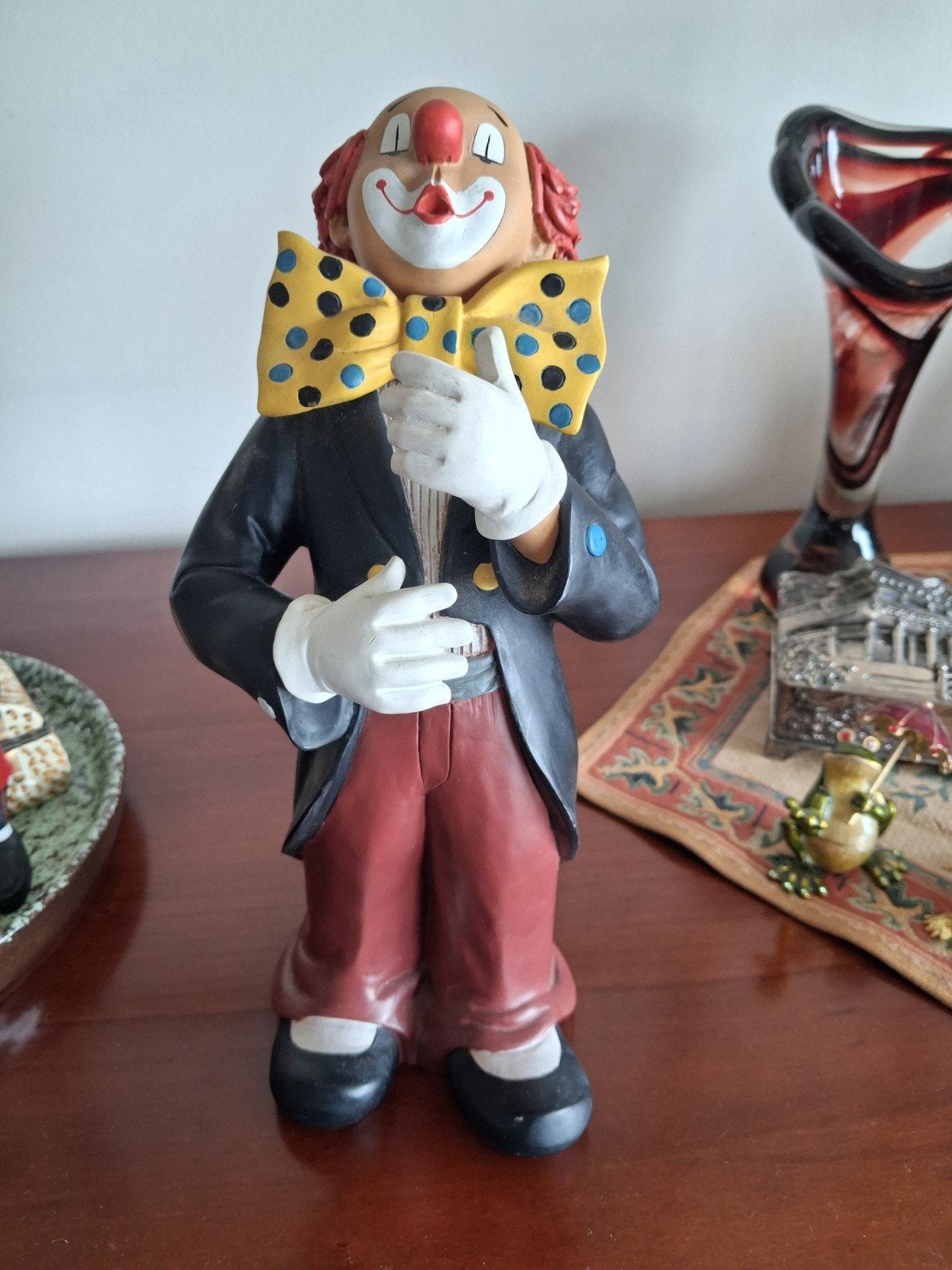 Clown Goebel, Ophalen