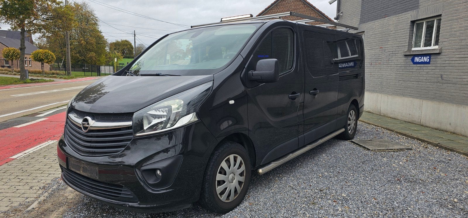 Opel Vivaro BiTurbo  2018 Lange versie  6 plaatsen, Euro 6, Zwart, Sound system, Bedrijf