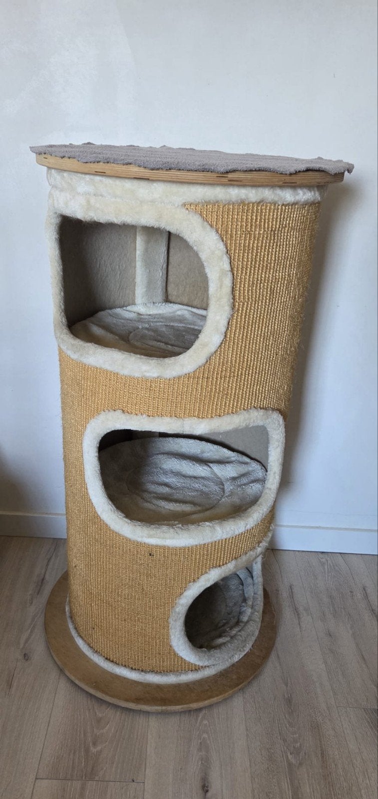 Grote stevige krabton / krabpaal voor katten – 3 verdiepinge, Dieren en Toebehoren, Ophalen, Krabpaal