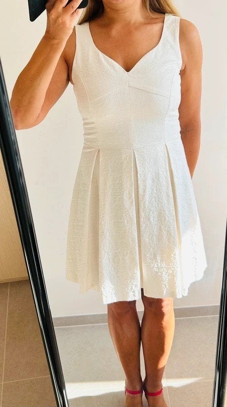 Off-white jacquard summerdress Steps, Vêtements | Femmes, Robes, Taille 38/40 (M), Enlèvement ou Envoi, Au-dessus du genou, Comme neuf