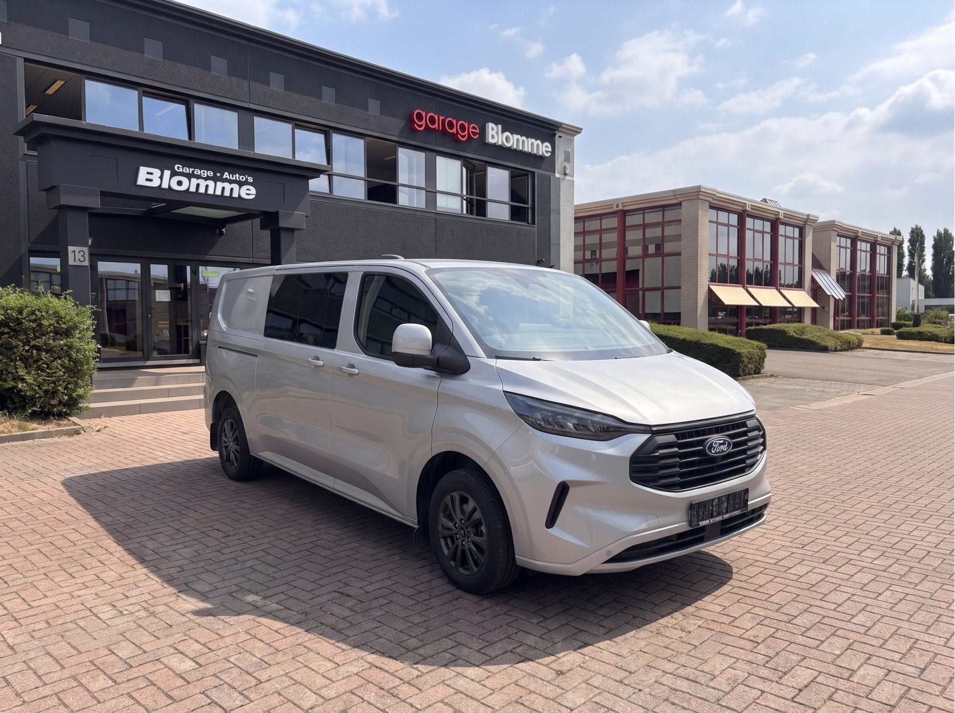 Ford Transit Custom 320 2.0 TDCI L2H1 Limited DC NIEUW ! 5-z, Argent ou Gris, Achat, Entreprise, Alarme
