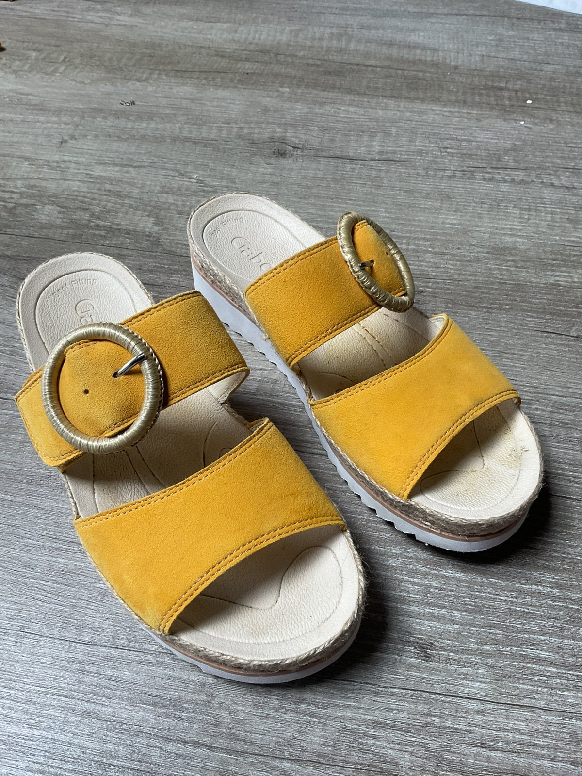 Gabor slippers maat 40, Slippers, Geel, Ophalen of Verzenden, Gedragen